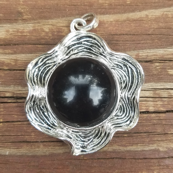 Necklace Pendant / Earring Set - Silver Line and Black Stone [Costume Jewelry] - Picture 3 of 8